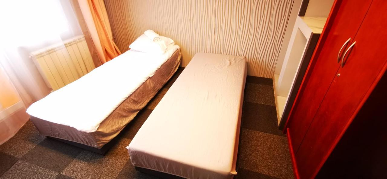 Hostel Warszawa-Ursus Екстериор снимка